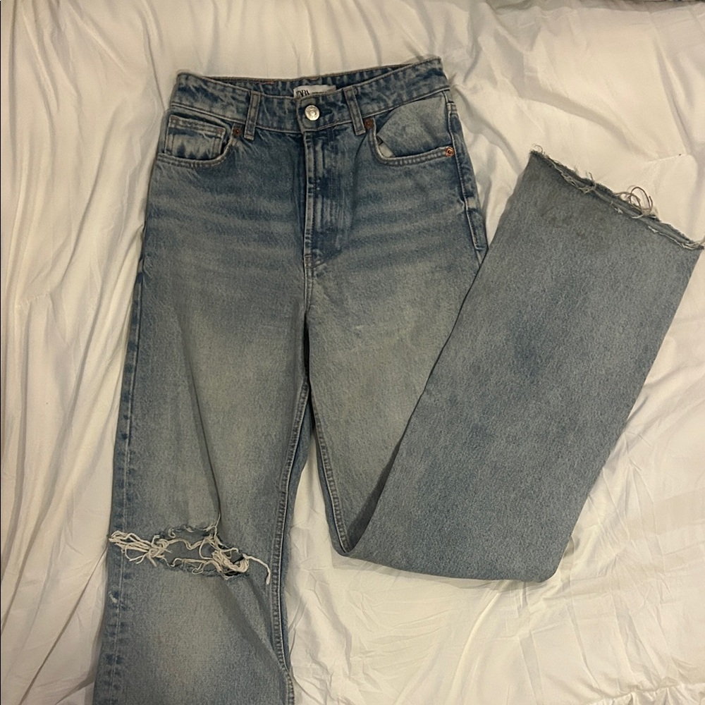 Zara High-Rise Light Wash Women’s Jeans